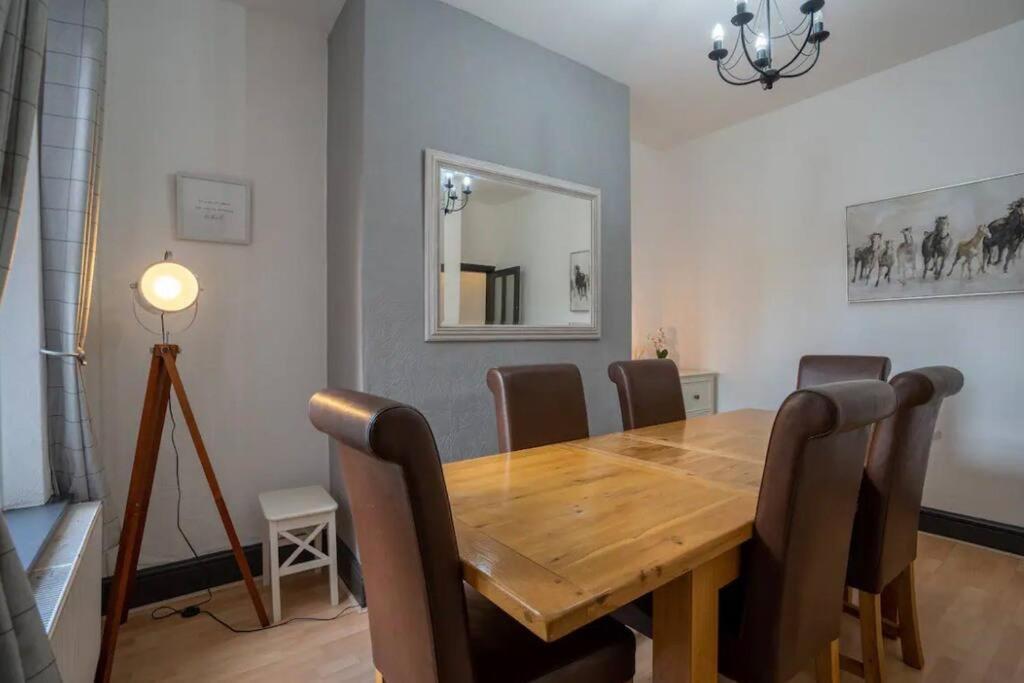 Spacious Town House Lytham St. Annes Eksteriør bilde