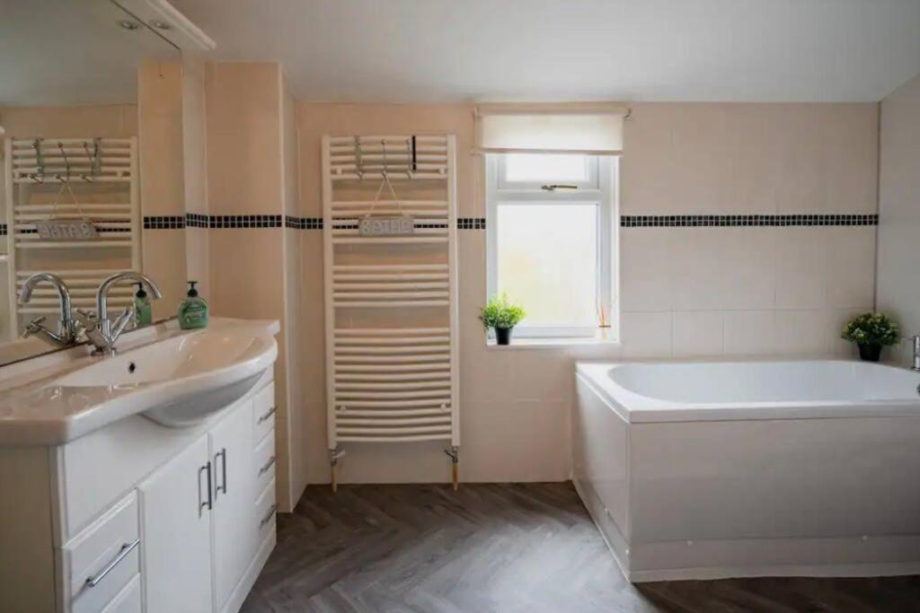 Spacious Town House Lytham St. Annes Eksteriør bilde
